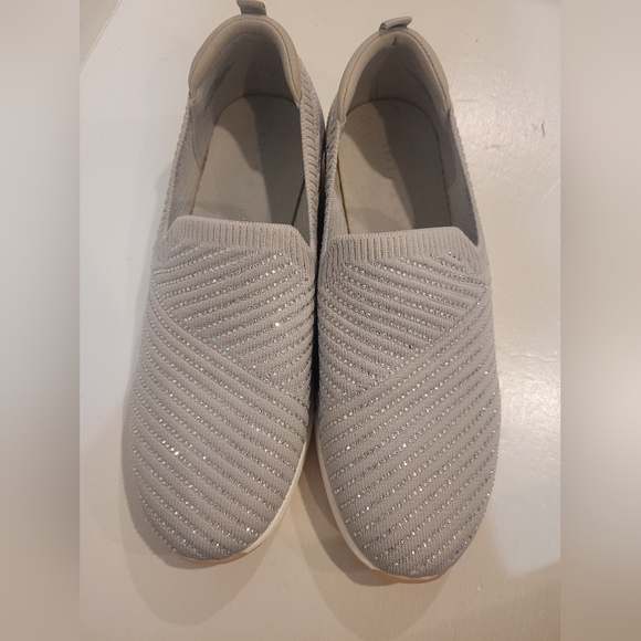 Kelly & Katie Women's Grey Glitter Slip-On Sneaker Sz 8 - Picture 5 of 11
